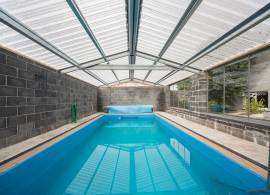 Box Profile Polycarbonate for Swimming Pool in Dublin