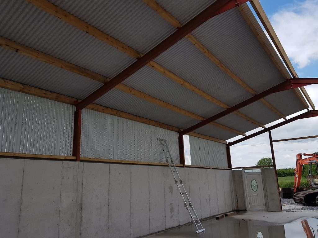 Single Skin Non Drip sheeting, Timber Purlins, Ventilationed Sheeting, Sligo